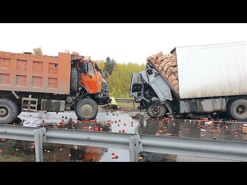 Best of Russian Driving Fails 2017