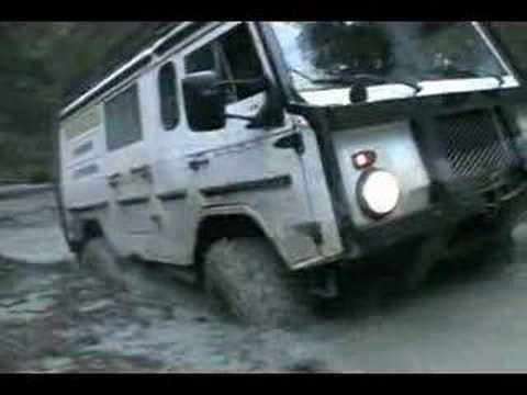 Volvo C303 offroad extreme truck in deep water 4x4 TGB11