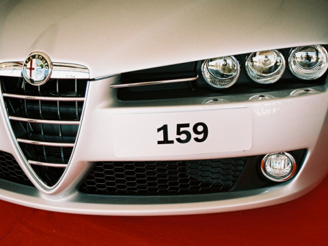 Alfa Romeo 159 фото