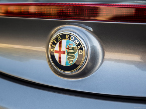 Alfa Romeo 4C Coupe US-Version фото