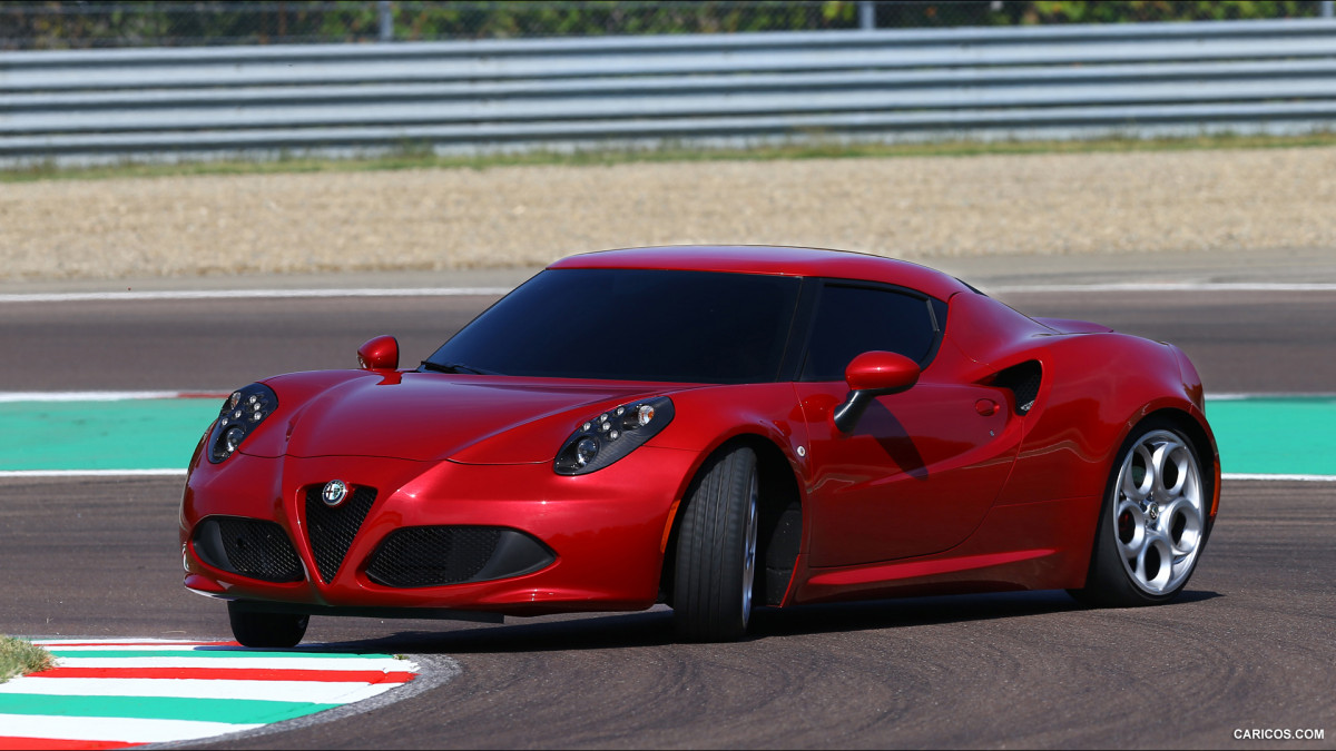Alfa Romeo 4C фото 111457