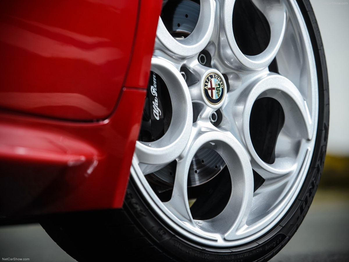 Alfa Romeo 4C фото 119888