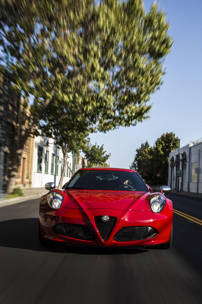Alfa Romeo 4C фото 128139
