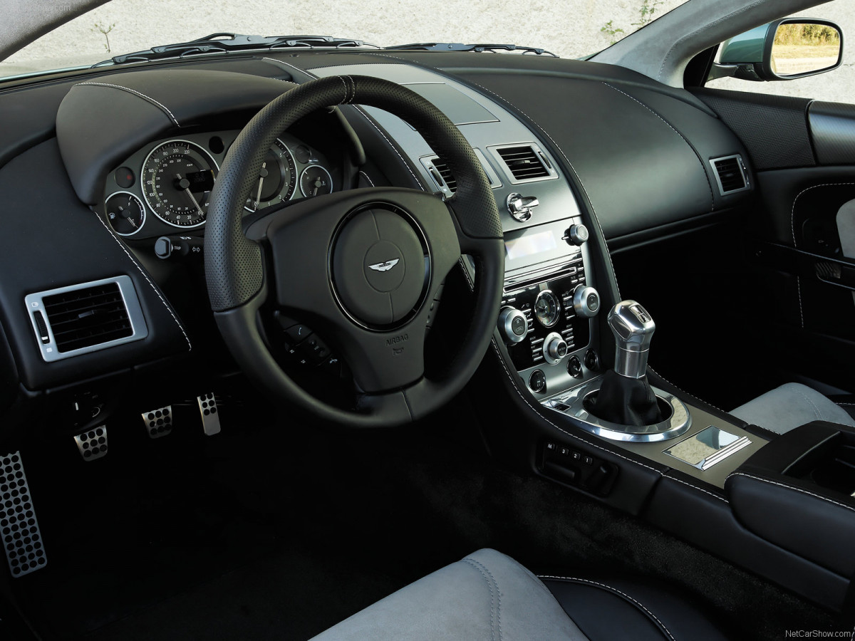 Aston Martin DBS фото 49860