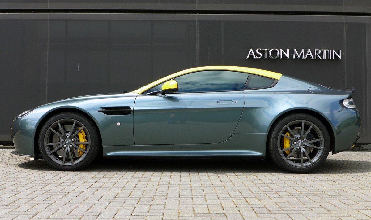 Aston Martin V8 Vantage GT фото 128780