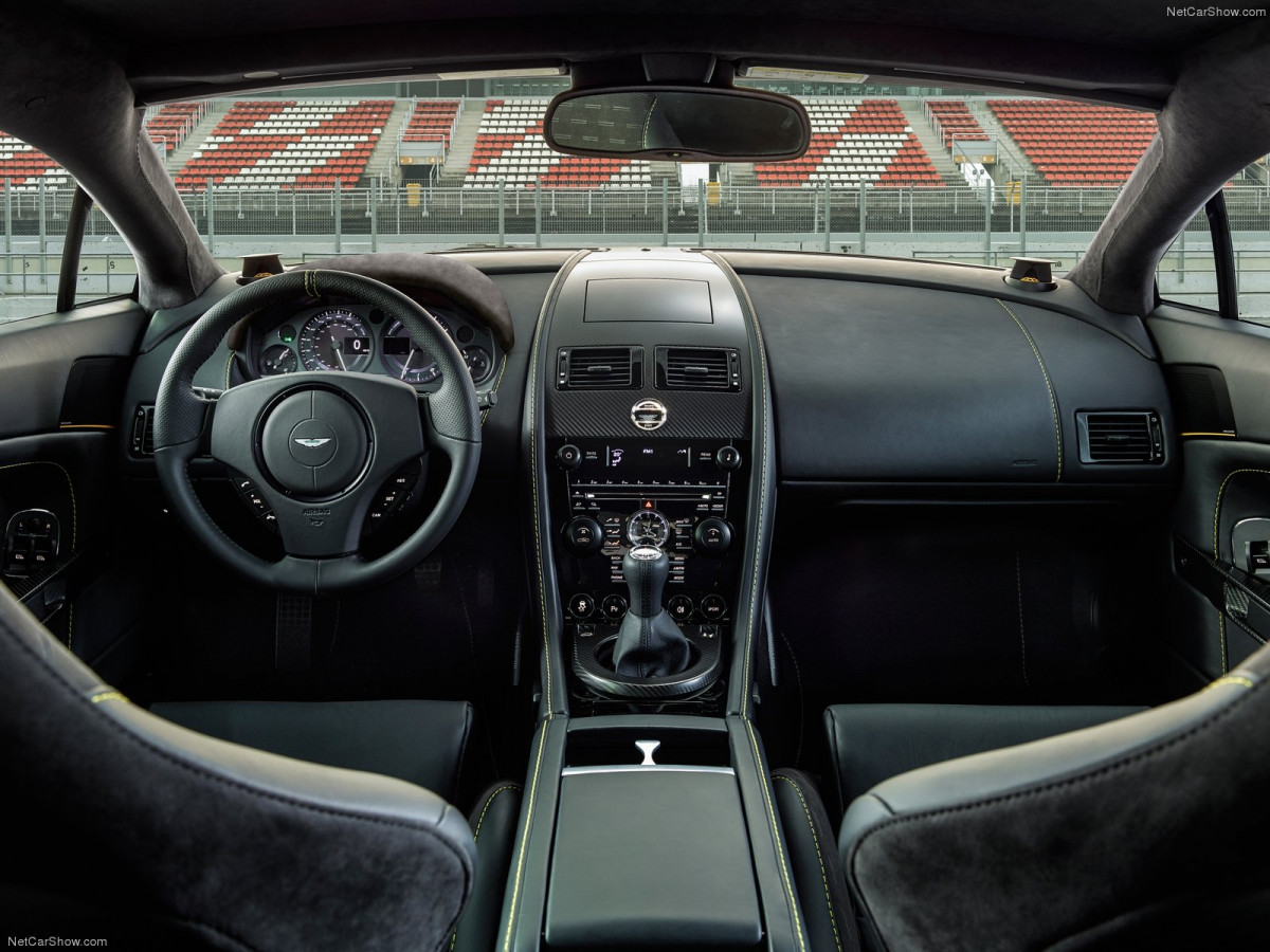 Aston Martin V8 Vantage N430 фото 130000