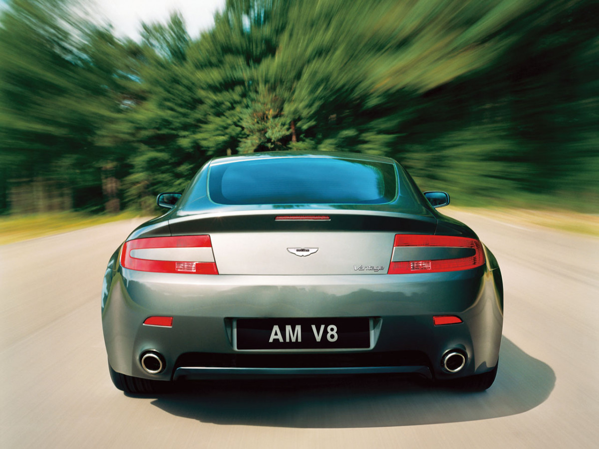 Aston Martin V8 Vantage фото 27058