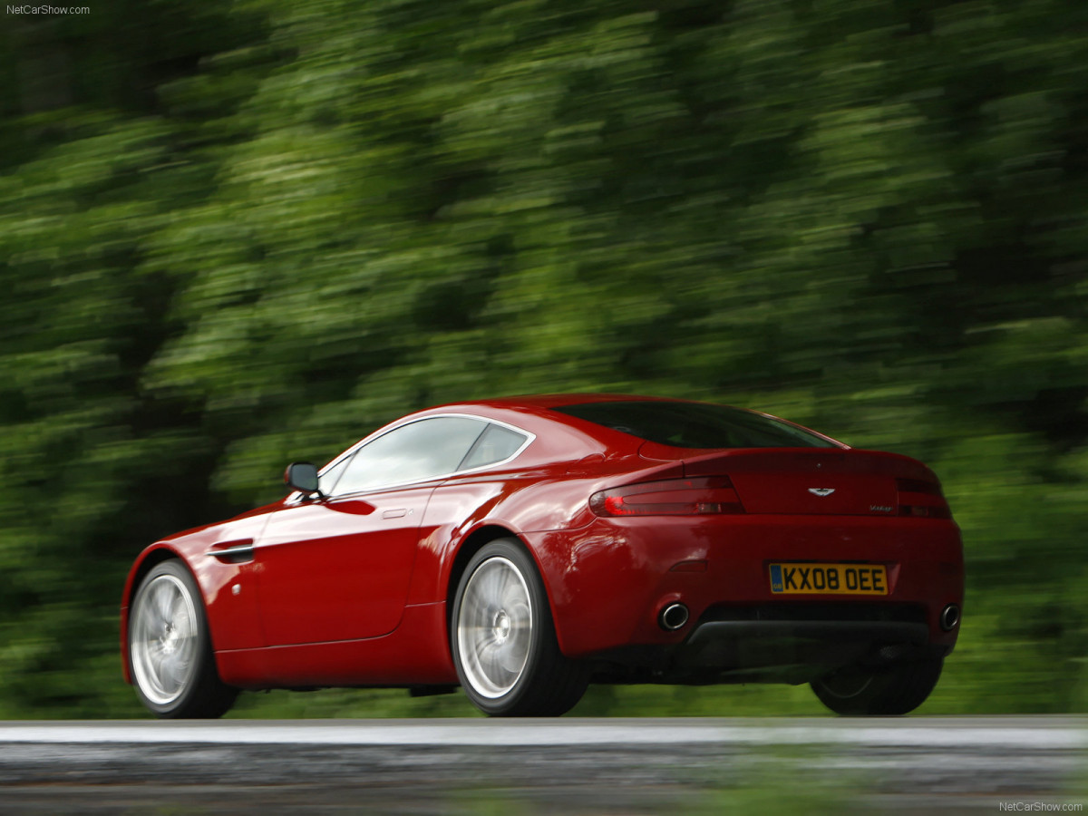 Aston Martin V8 Vantage фото 57281