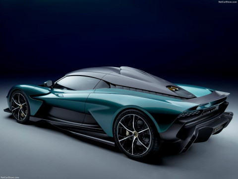 Aston Martin Valhalla фото