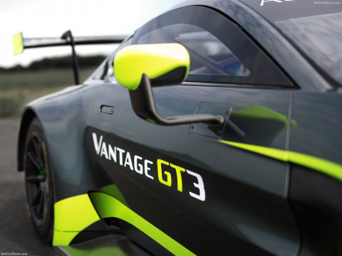 Aston Martin Vantage GT3 фото