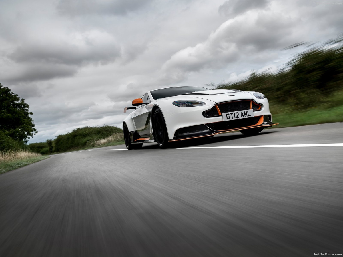 Aston Martin Vantage фото 156448