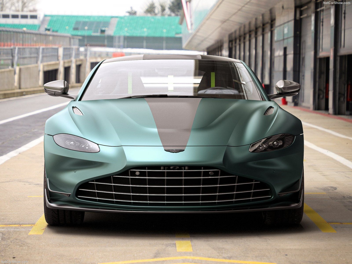 Aston Martin Vantage фото 206307