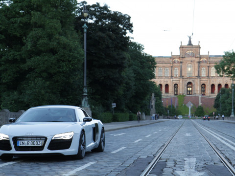 Audi R8 V8 фото