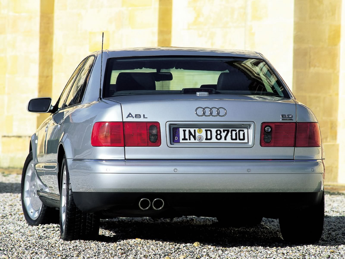 Audi A8 фото 3648