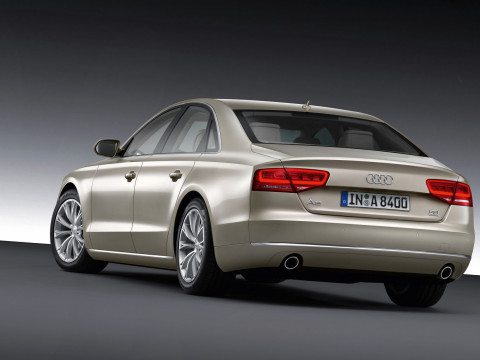 Audi A8 фото