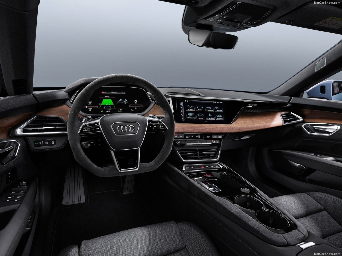 Audi e-tron GT фото 205993