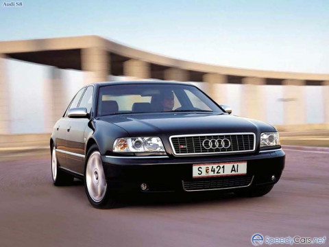 Audi S8 фото