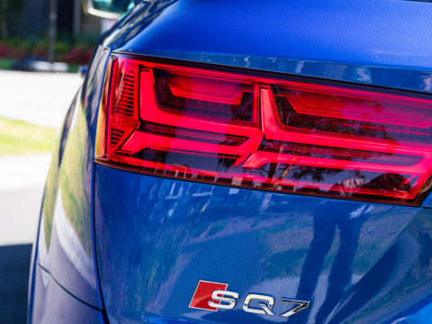 Audi SQ7 фото