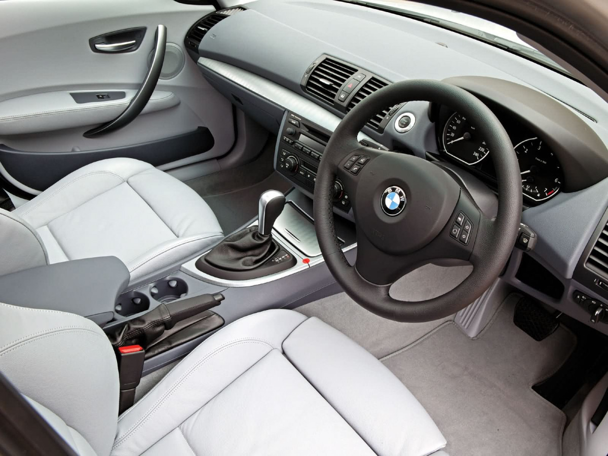 BMW 1-series 5-door фото 14949
