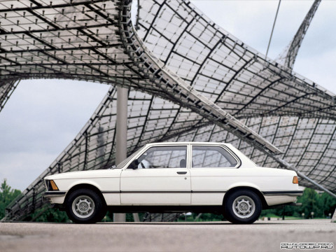 BMW 3-series E21 фото