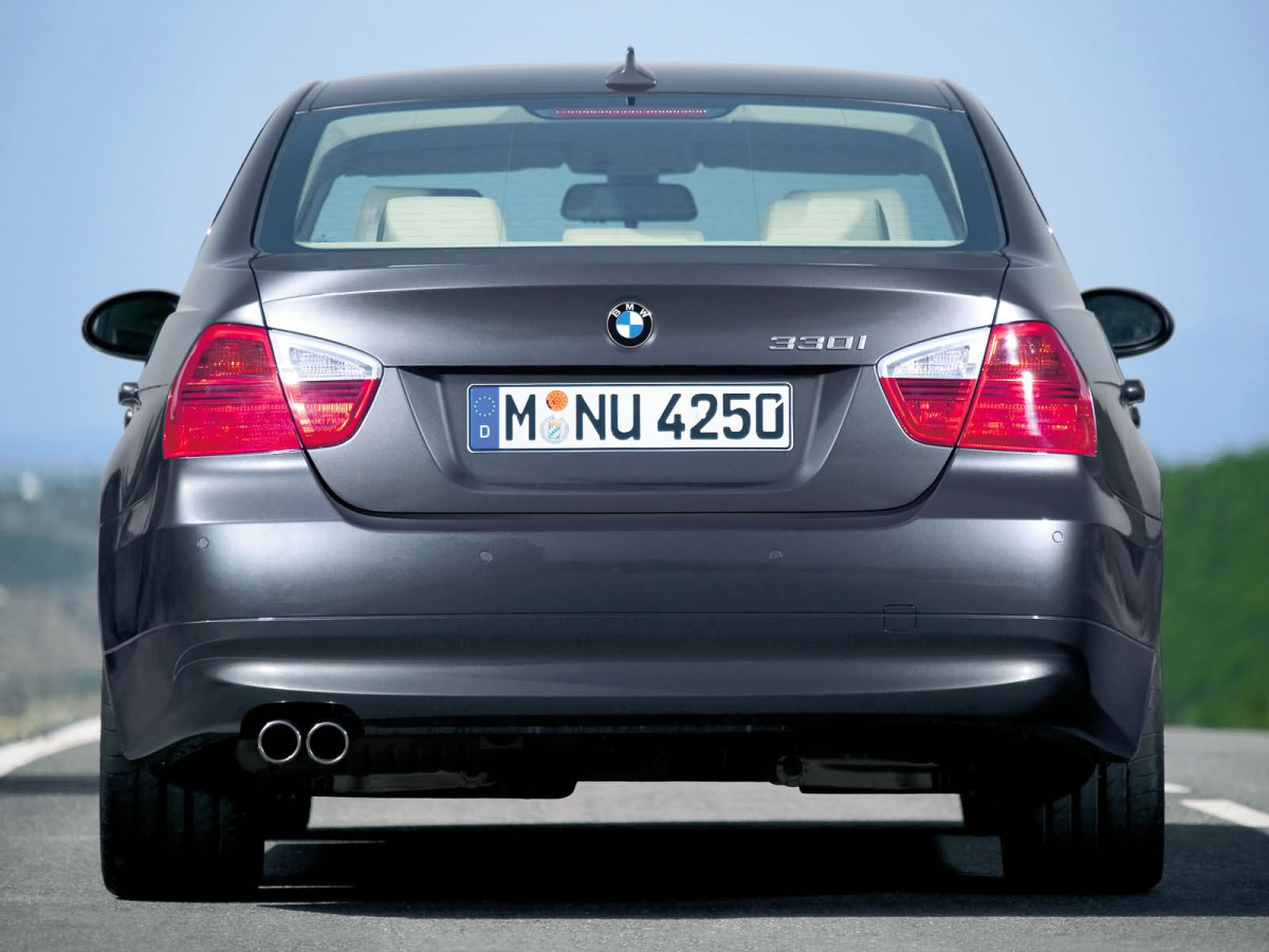 BMW 3-series E90 Sedan фото 16378
