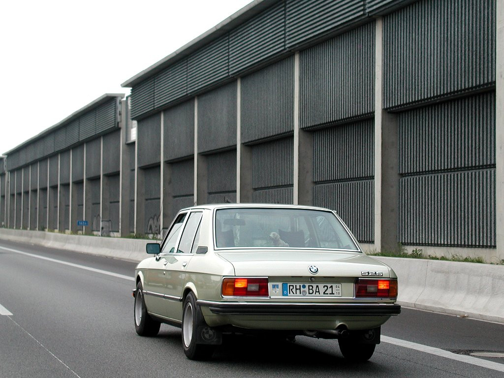 BMW 5-series E12 фото 36376