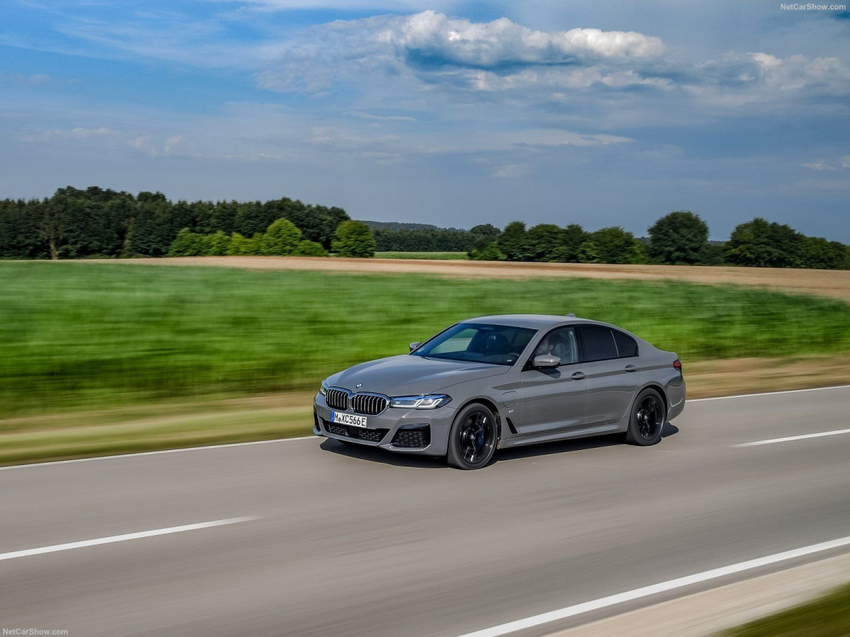 BMW 5-series G30 фото 204802