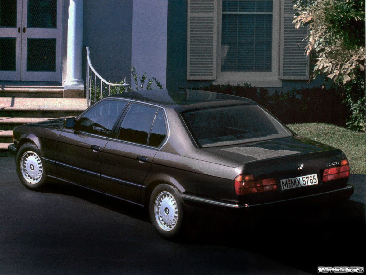 BMW 7-series E32 фото 64018