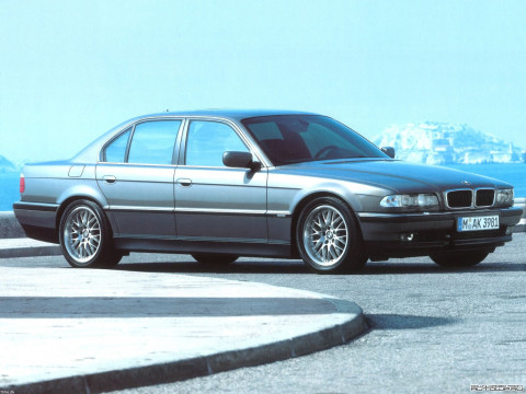 BMW 7-series E38 фото