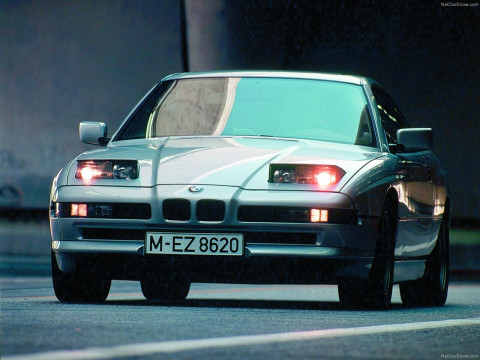 BMW 8-series фото