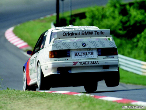 BMW M3 DTM фото