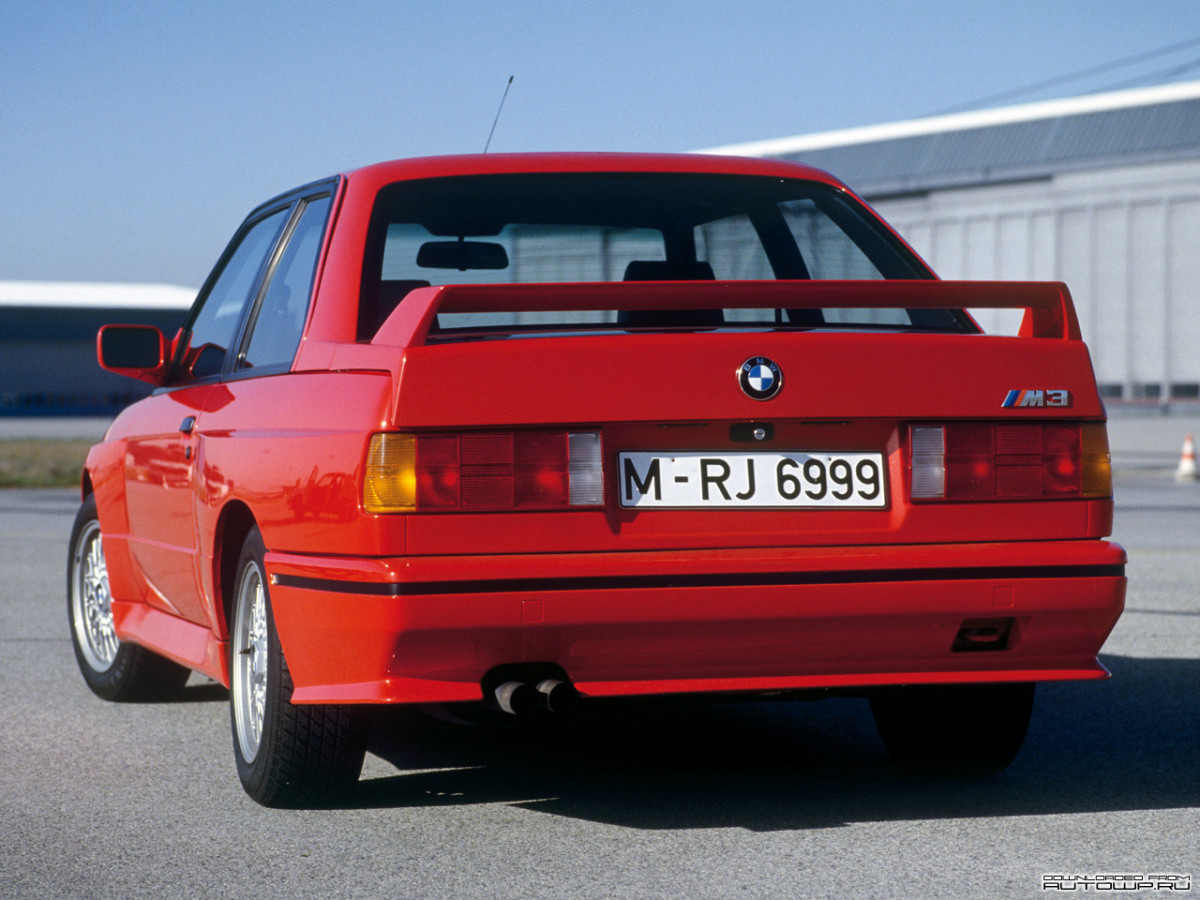 BMW M3 E30 фото 60001
