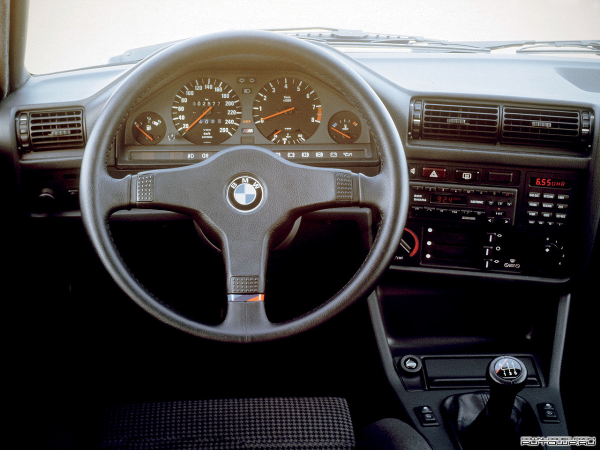BMW M3 E30 фото 60008