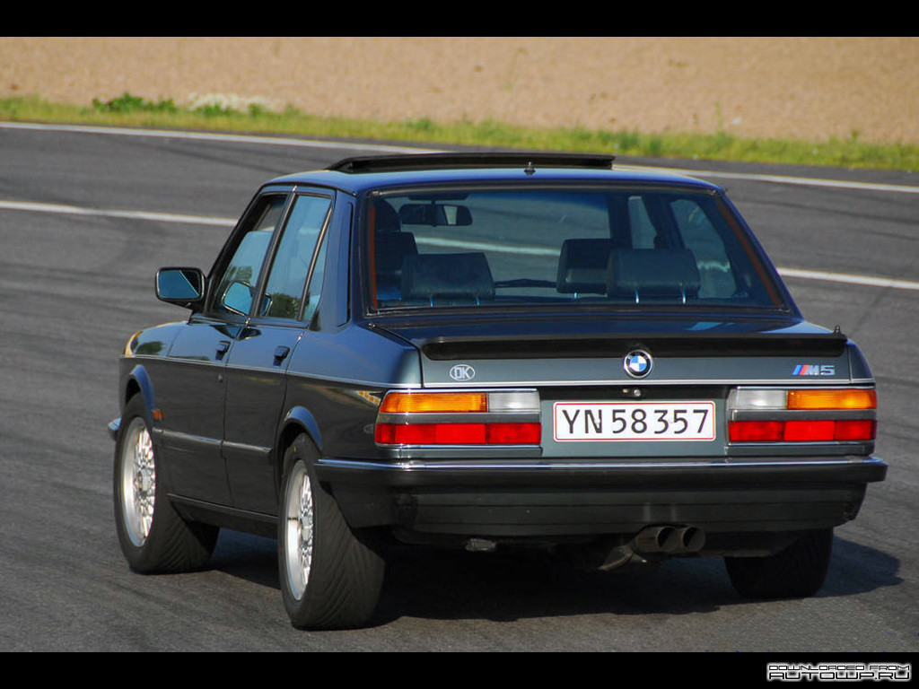 BMW M5 E28 фото 65912
