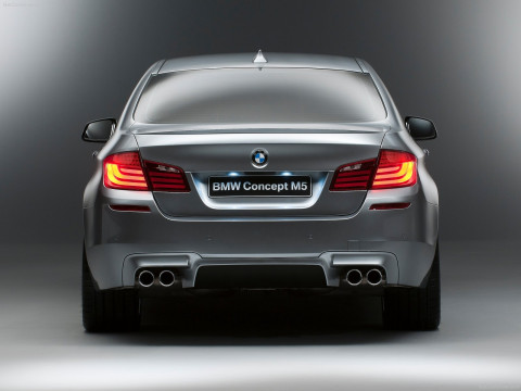 BMW M5 F10 фото