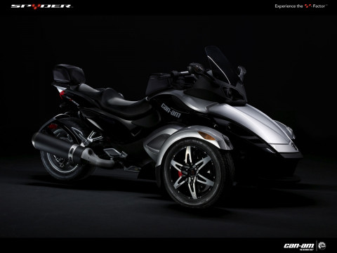 BRP Can-Am Spyder фото