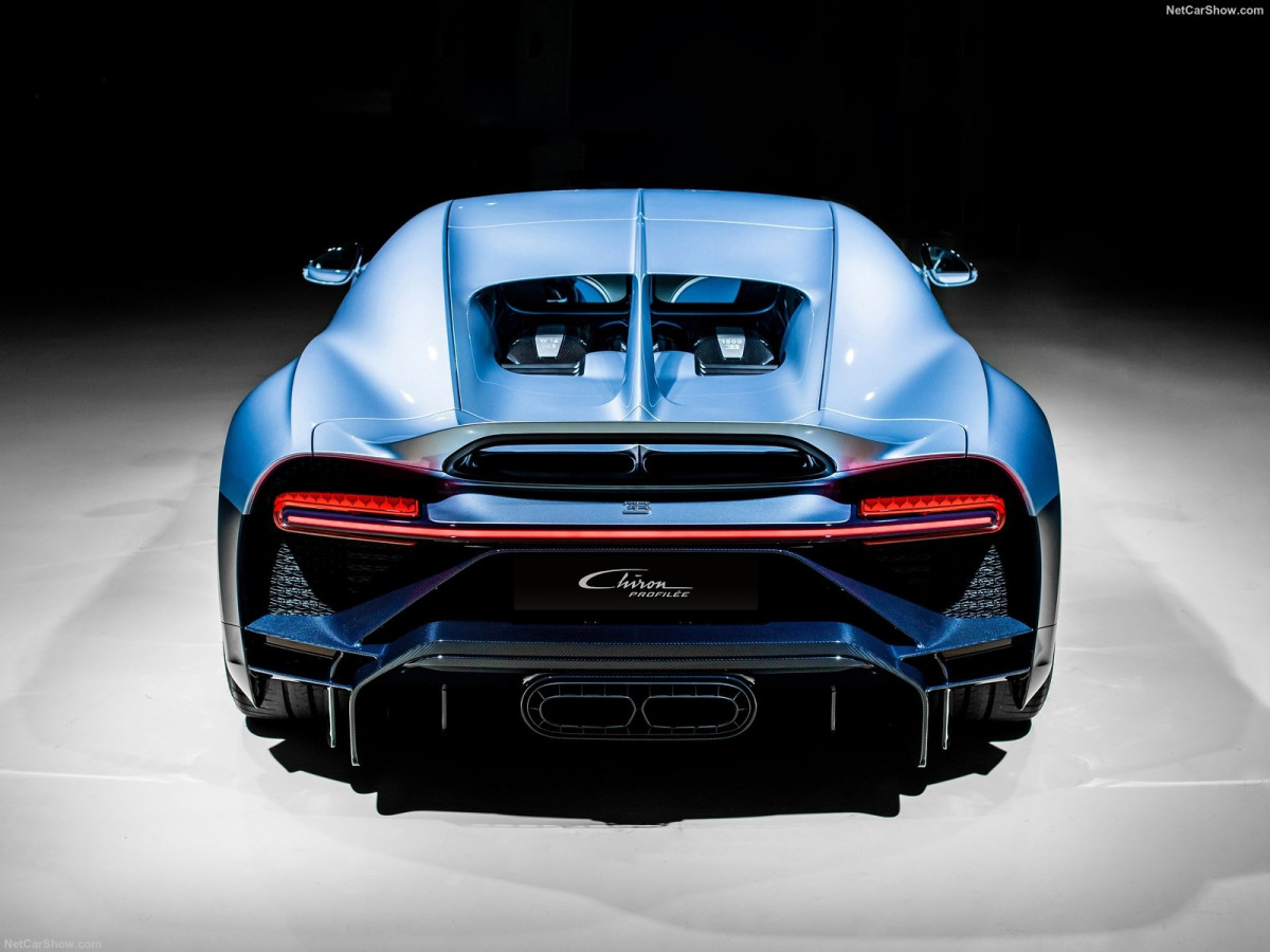 Bugatti Chiron фото 210176