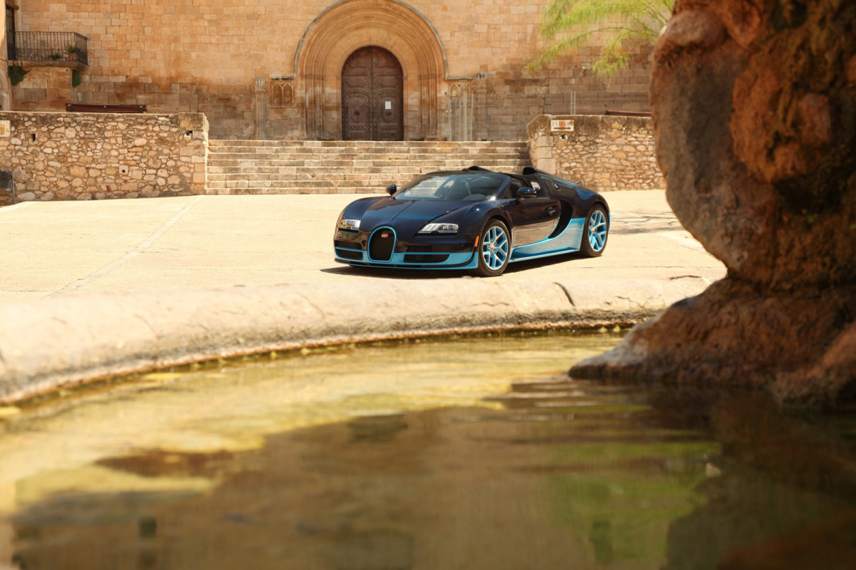 Bugatti Veyron фото 167536