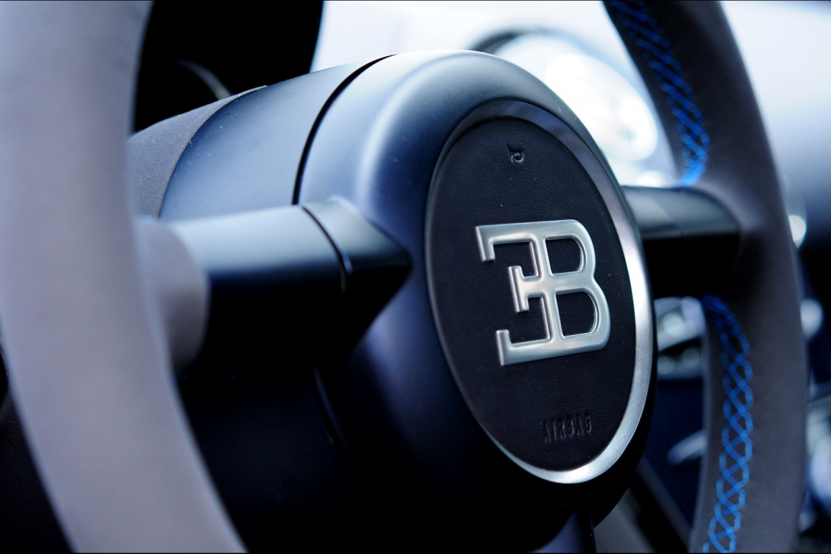 Bugatti Veyron фото 167625