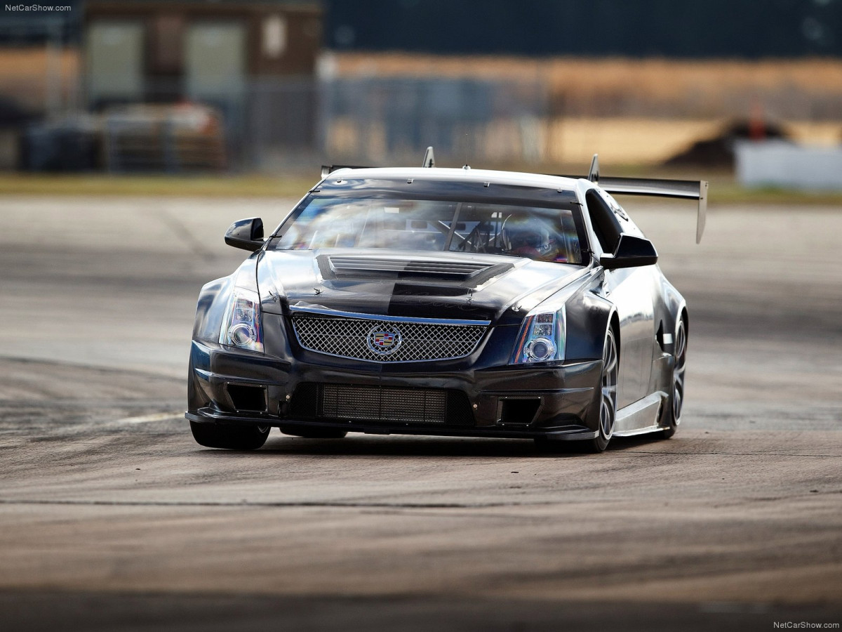 Cadillac CTS-V Coupe Race Car фото 117920