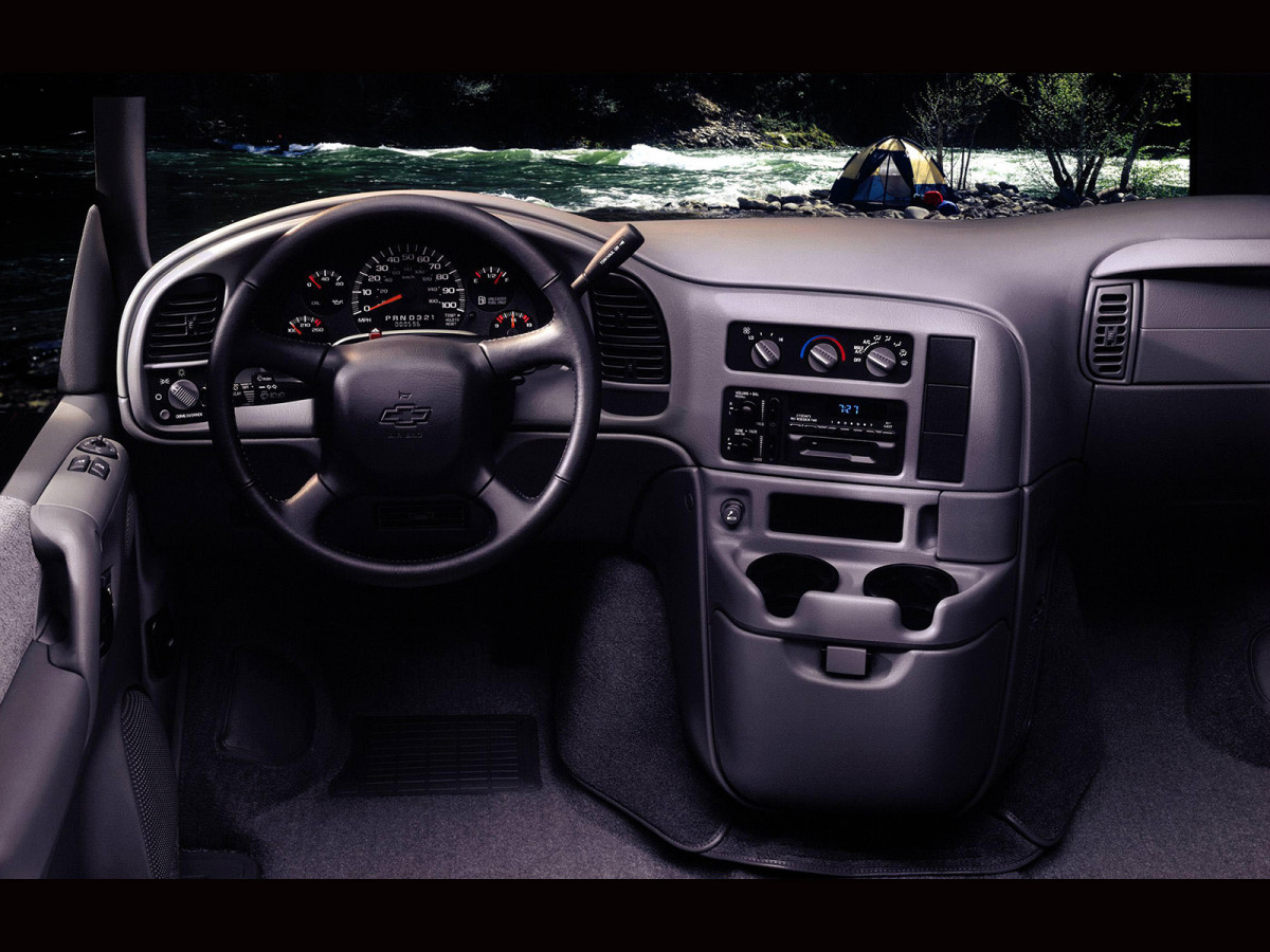 Chevrolet Astro Van фото 45681