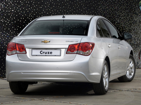 Chevrolet Cruze фото