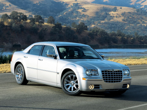 Chrysler 300 фото