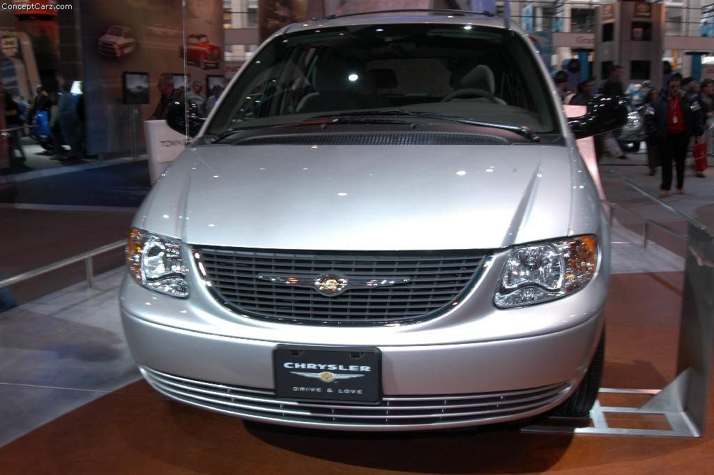 Chrysler Town and Country фото 20664
