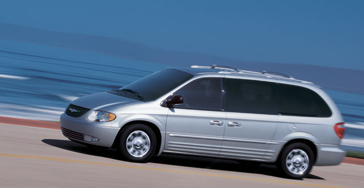 Chrysler Town and Country фото 20756