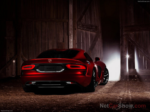 Dodge Viper SRT фото