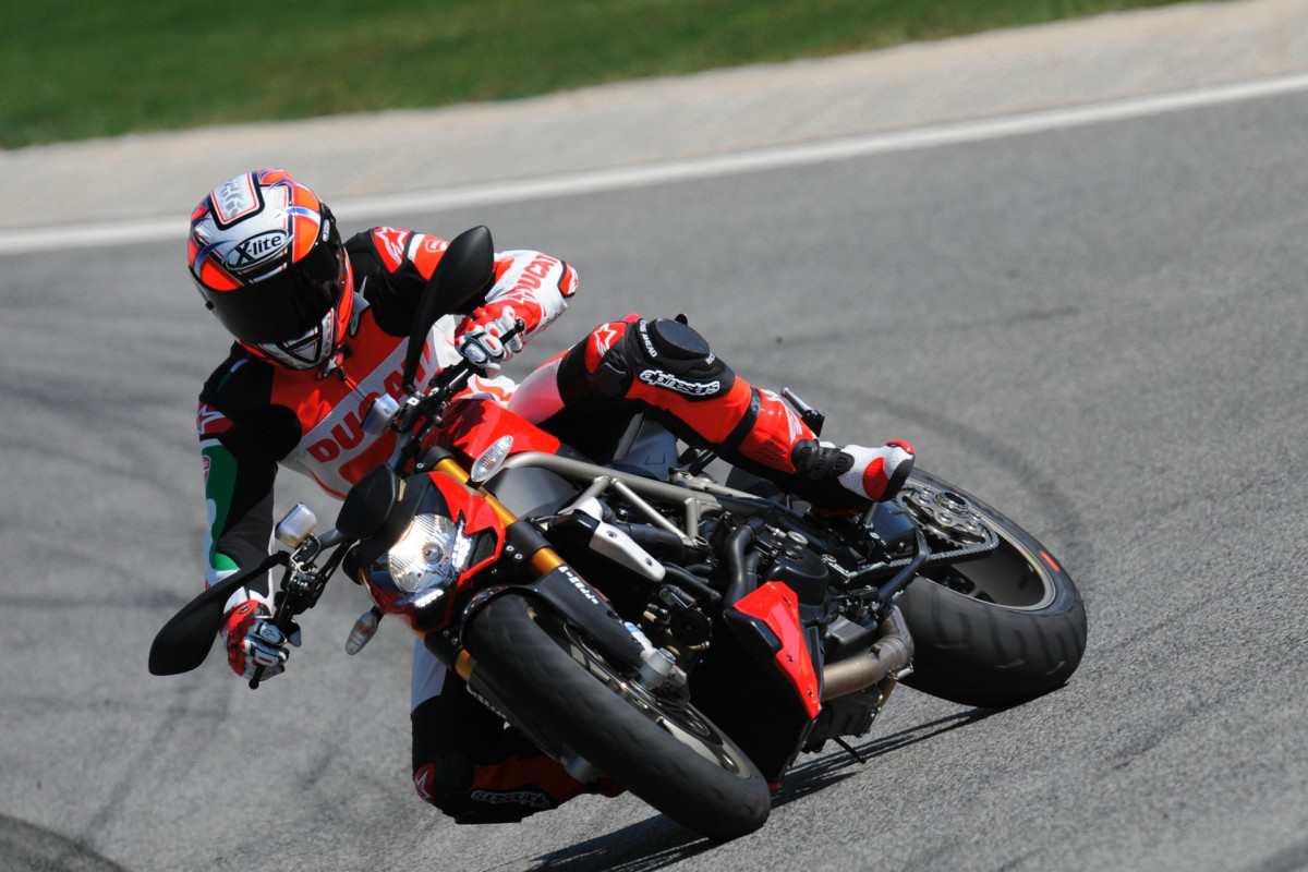 Ducati Streetfighter фото 70232
