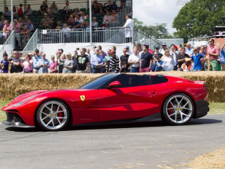 Ferrari F12 TRS фото