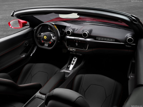 Ferrari Portofino фото