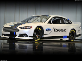 Ford Fusion NASCAR фото